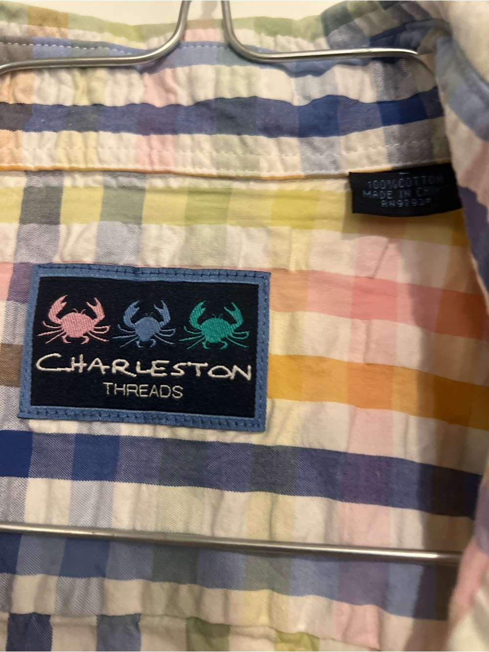 Multi-Color Plaid Men's Button-Up Shirt l L - Picture 3 of 3
